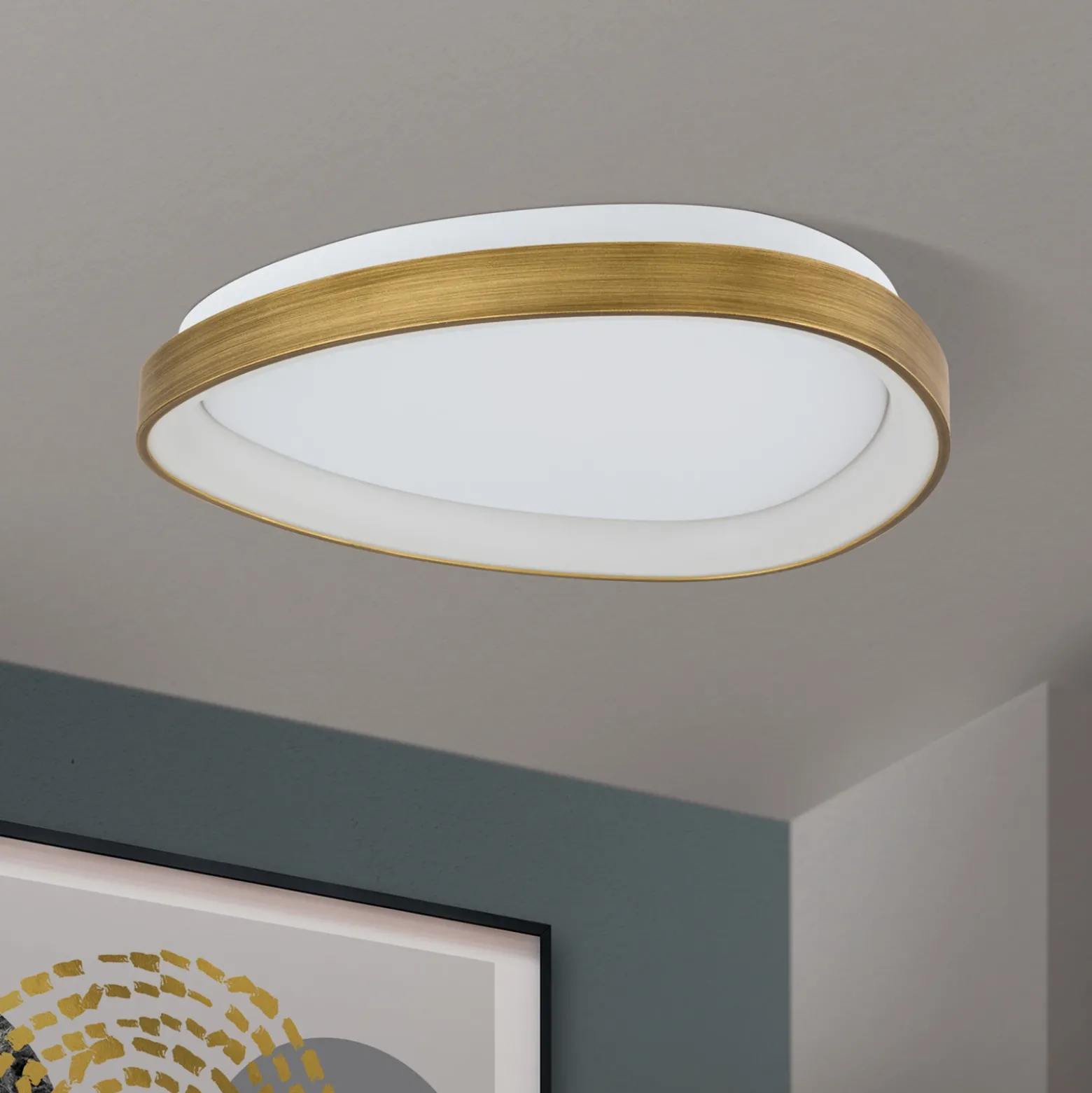 Lámpara de techo Charlie LED, Ø 45 cm, blanco opal, color latón antiguo