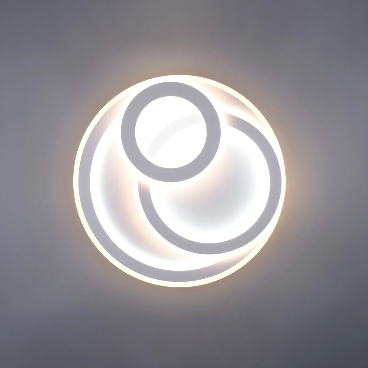 Lámpara de techo LED Mita con control remoto, CCT, redonda