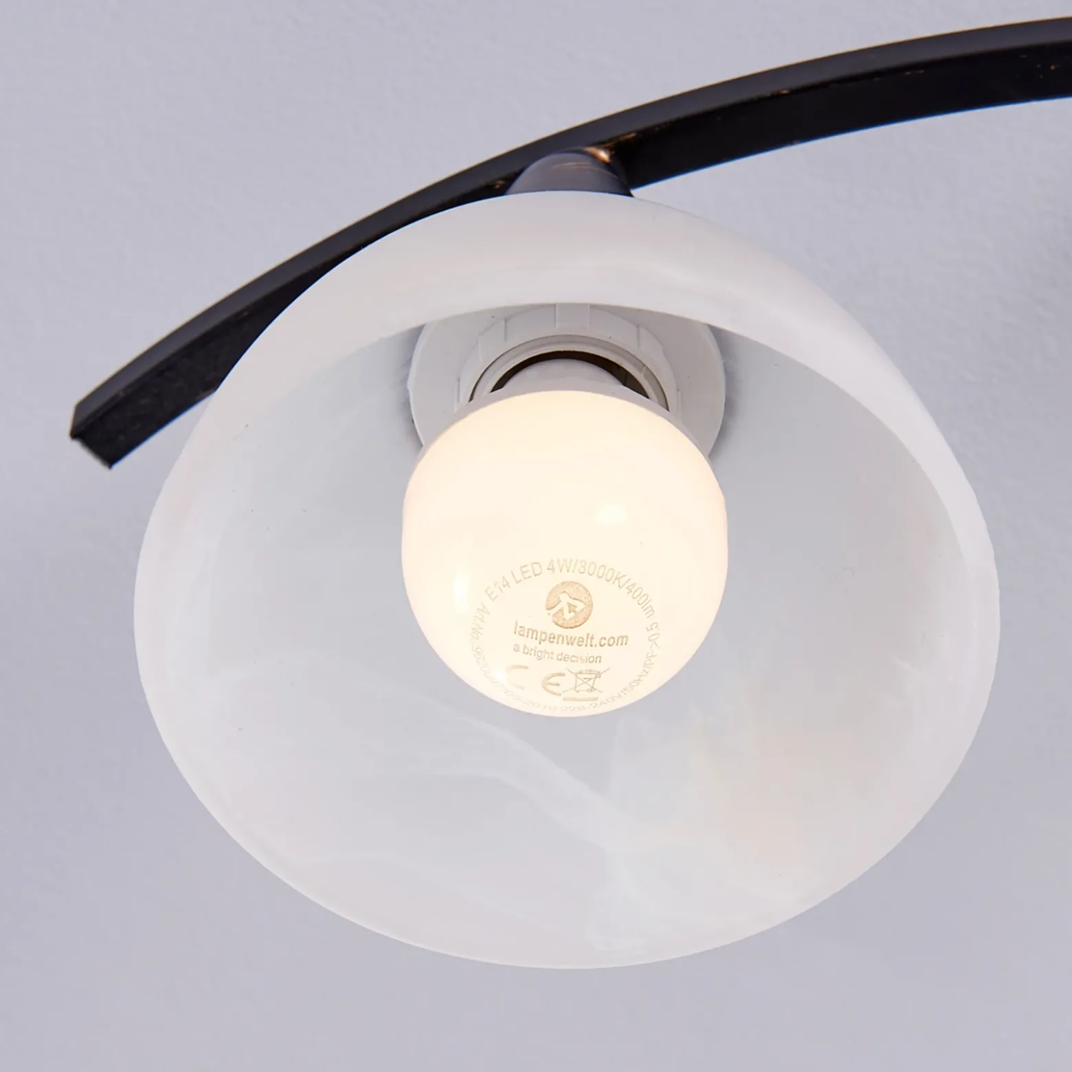Lámpara de techo Lindby Della, negro-oro, Ø 58 cm, 3 luces, E14
