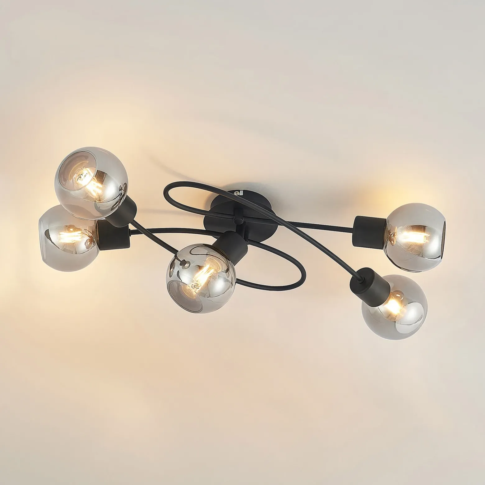 Lámpara de techo Lindby Elaina, 66 cm, 5 luces, negro/humo, E14