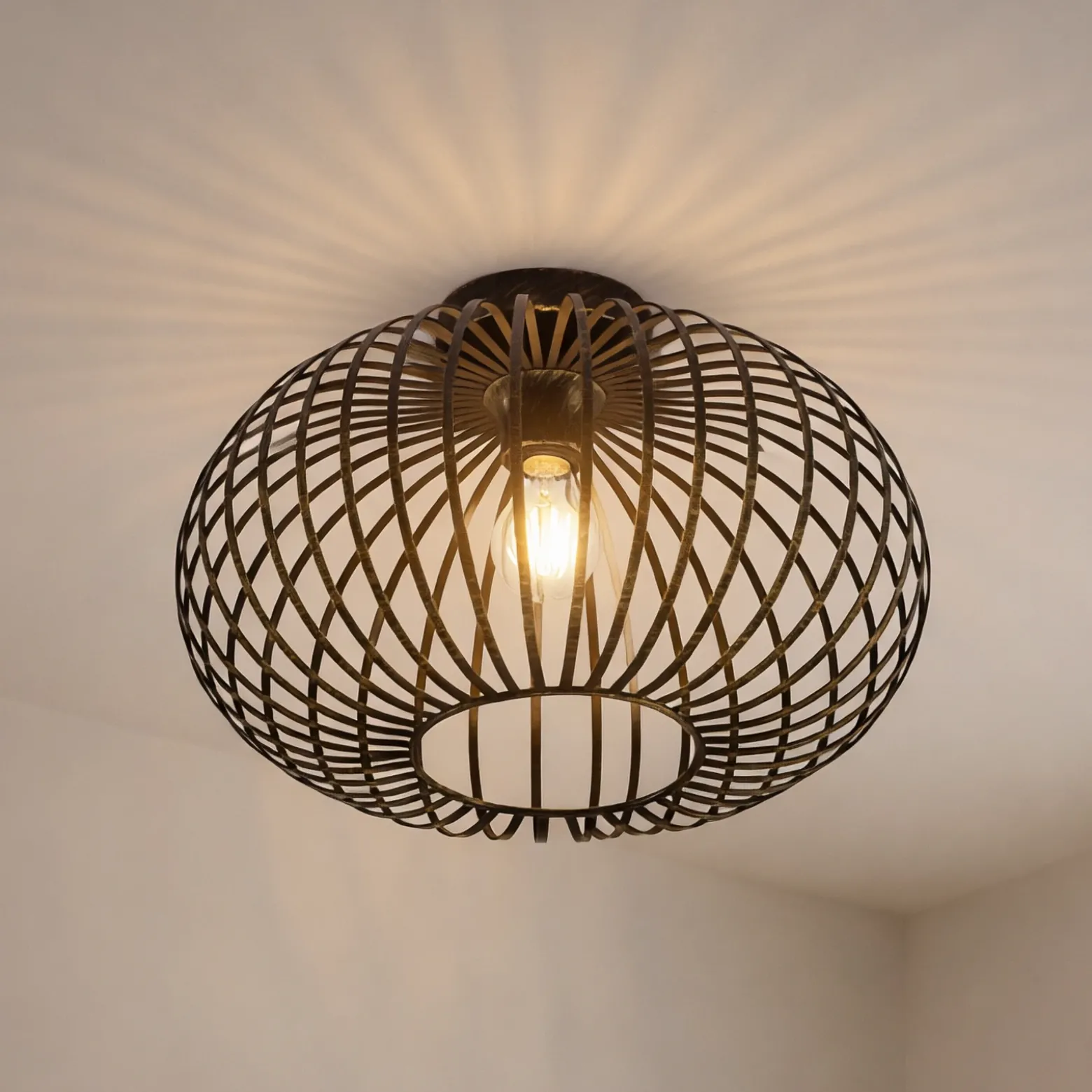 Lámpara de techo Lindby Rosalea, color latón, metal, 40 cm, E27