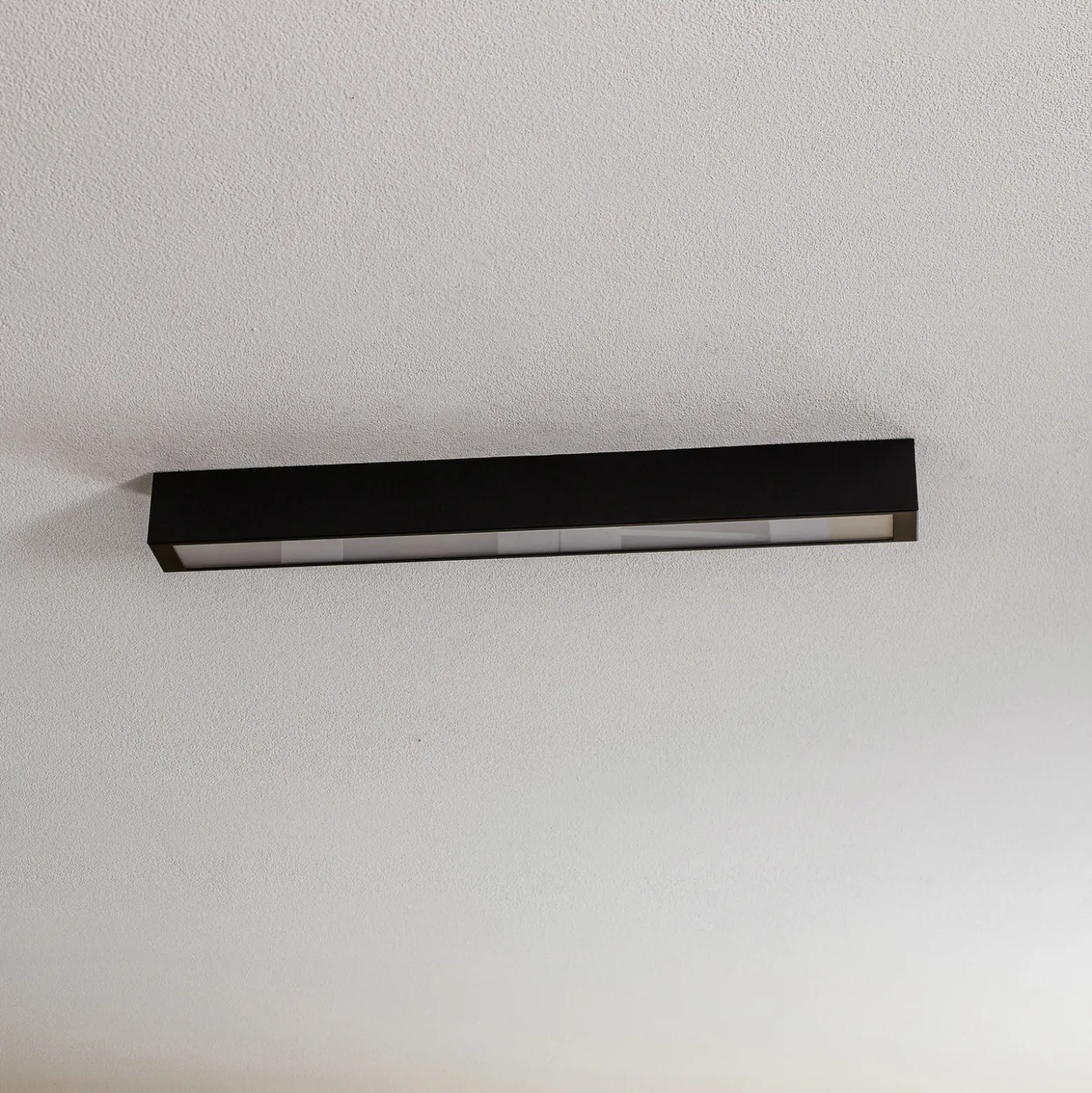 Lámpara de techo Straight negra 62 cm