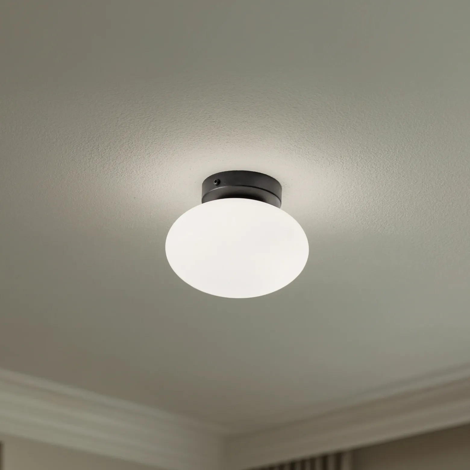 Lámpara de techo Ufo, negro/blanco, Ø 18 cm, cristal, G9