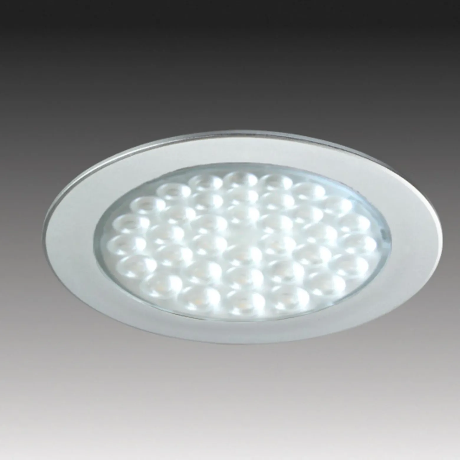 Lámpara empotrable LED R 68 en aspecto acero inoxidable