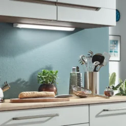 Lámpara LED bajo mueble Hestia, 4.000 K, 1.000 lm, blanca