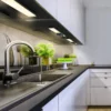 Lámpara LED bajo mueble OSRAM, casquillo negro, ampliación 3000 K