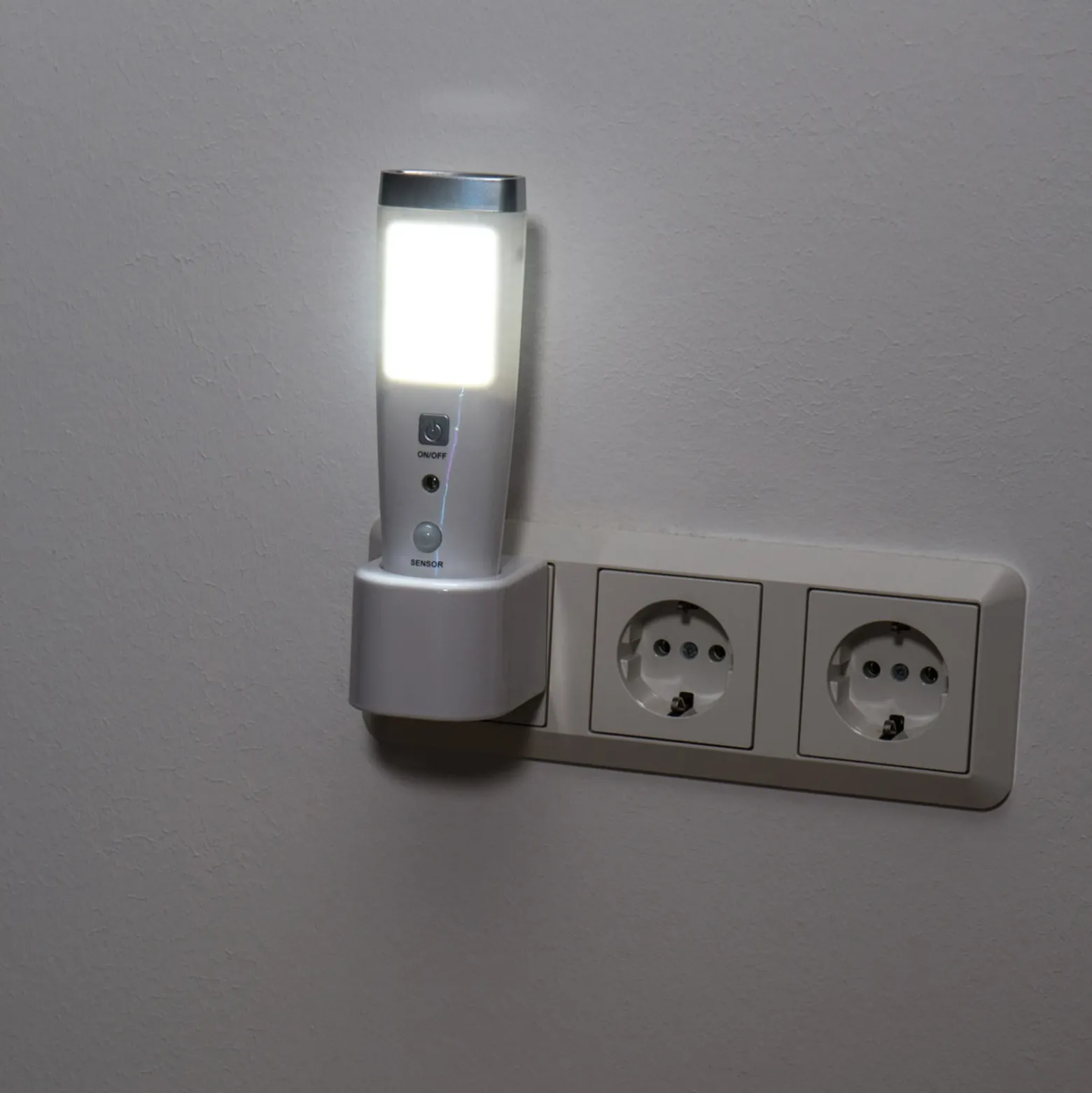 Lámpara LED de noche portátil Minerva