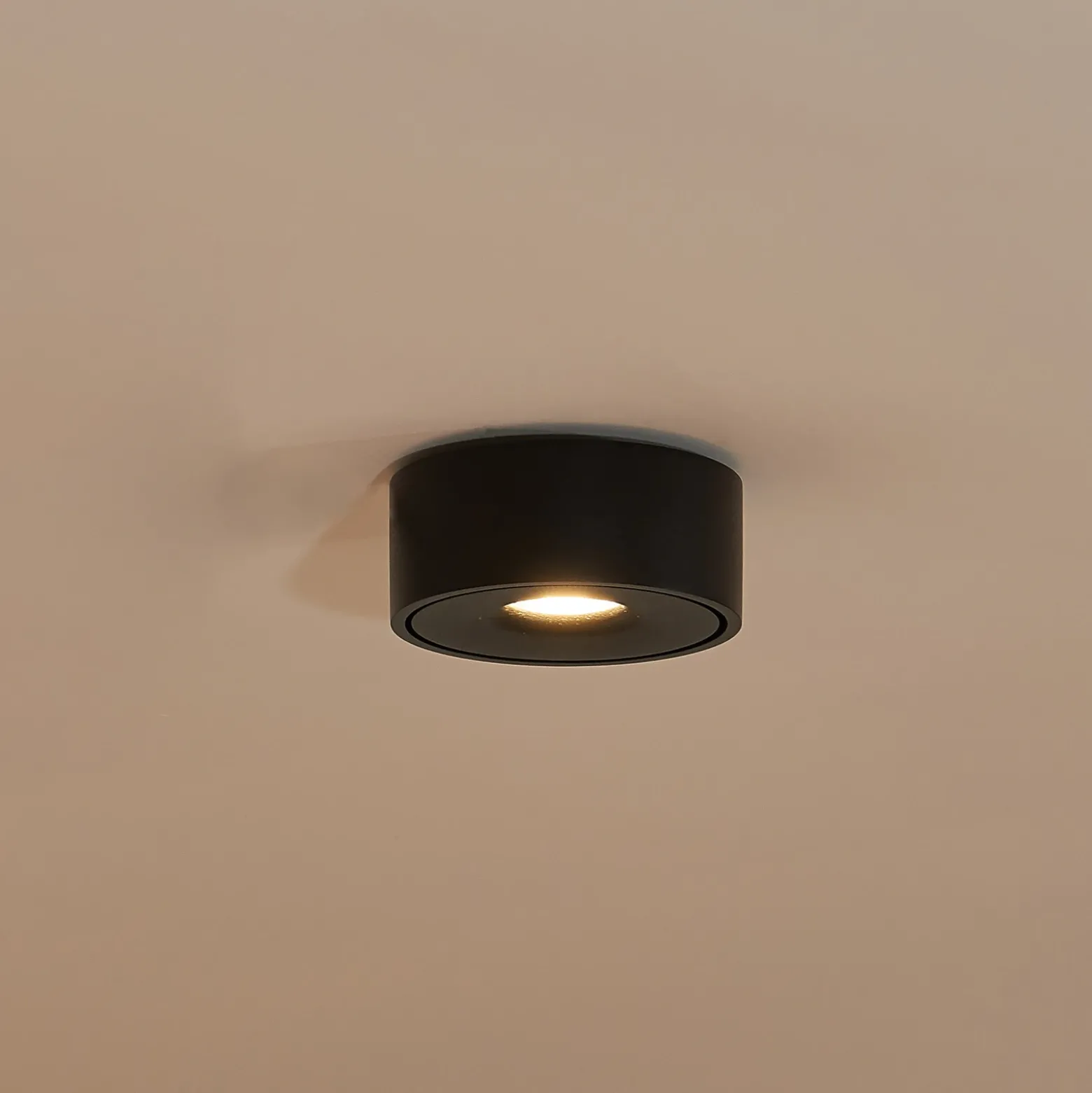 Lámpara LED de techo Arcchio Rotari, negra, de metal, Ø 12 cm