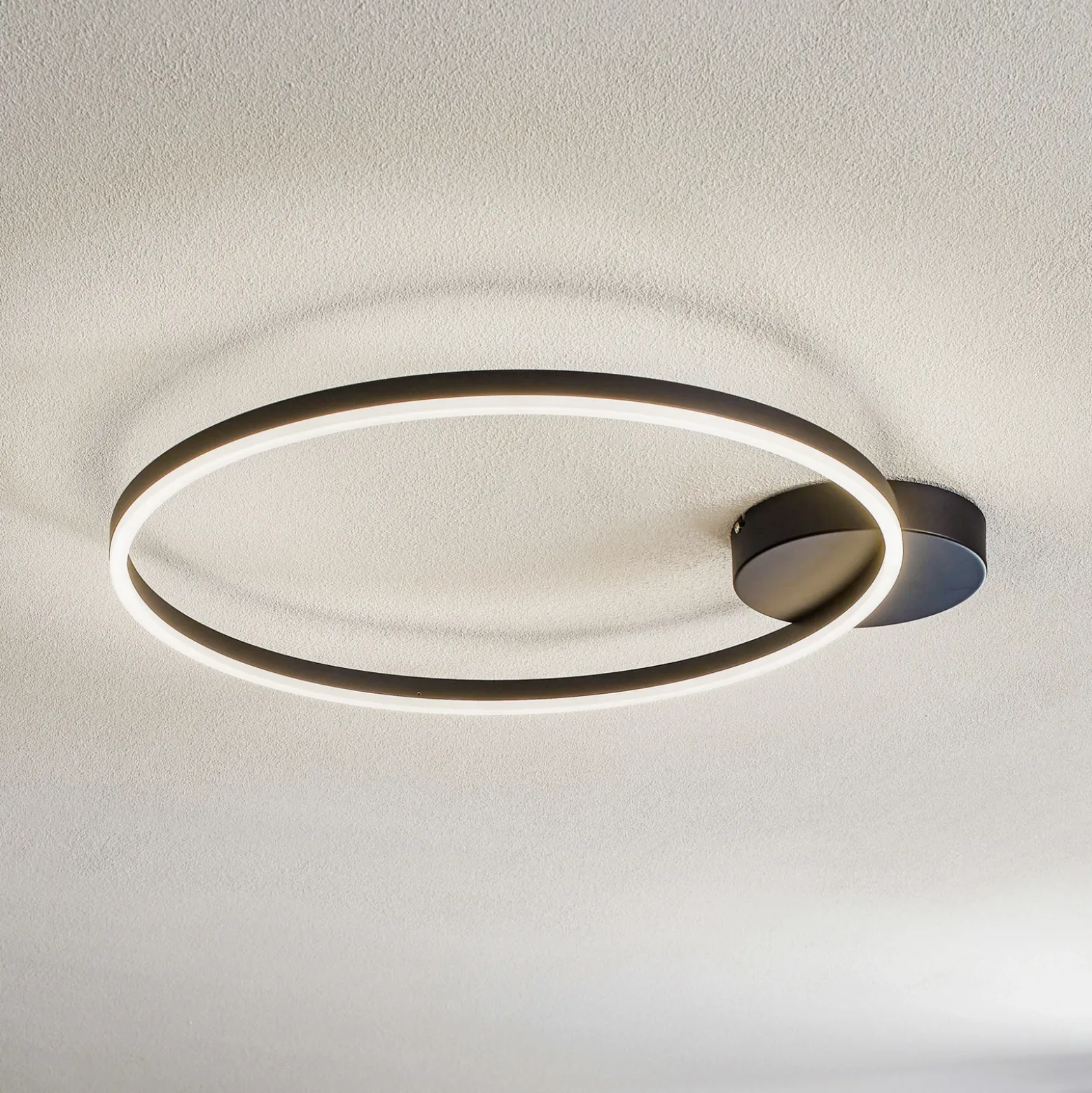 Lámpara LED de techo Giotto, 1 luz, negro
