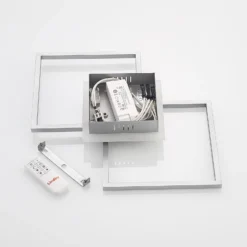 Lámpara LED de techo Lindby Fjardo, angular, plata, CCT, control remoto