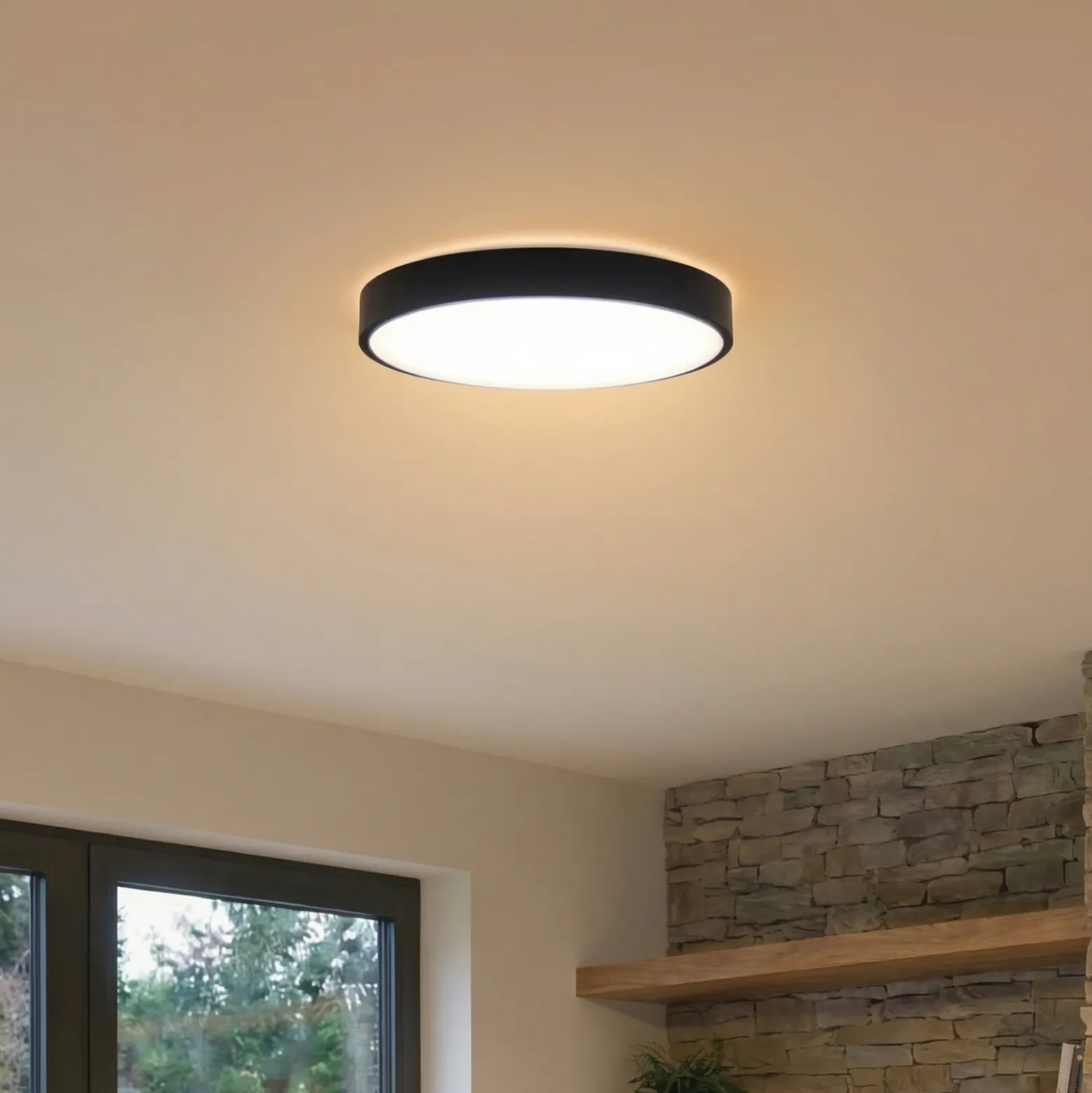 Lámpara LED de techo Lindby Smart Innes negro 38 cm RGB CCT Tuya