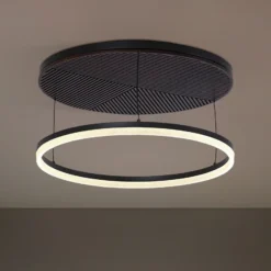 Lámpara LED de techo Lucande Orven, negro/madera, Ø50 cm, atenuable