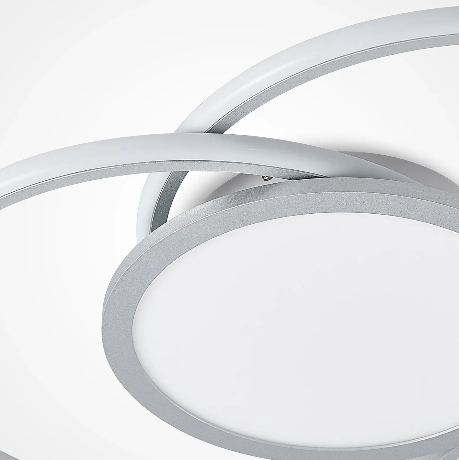 Lámpara LED de techo Lucande Senne, 63 cm, plata, aluminio