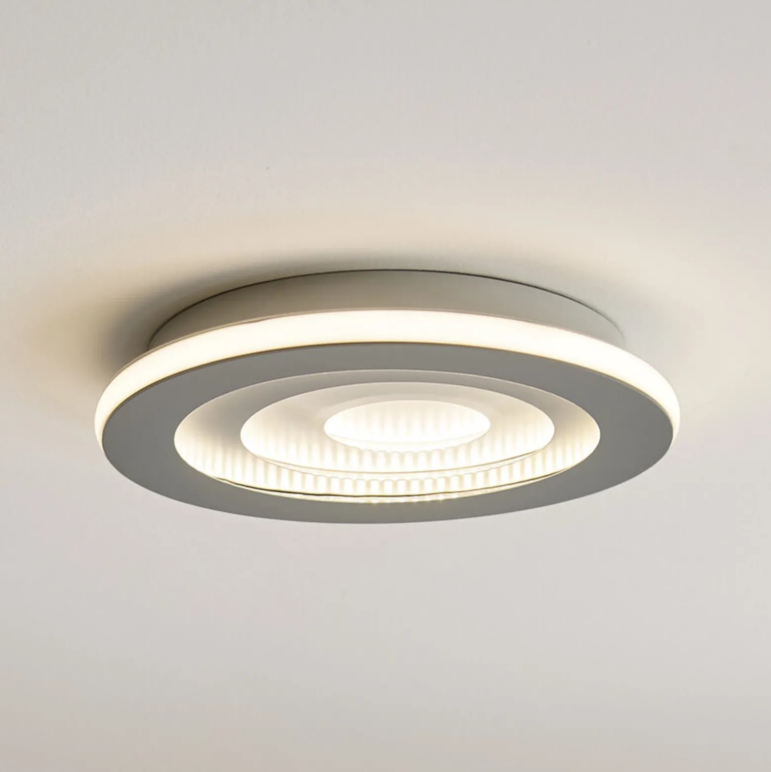 Lámpara LED de techo ORBIS SPIRAL de OSRAM, Ø 37 cm, gris, clickdim