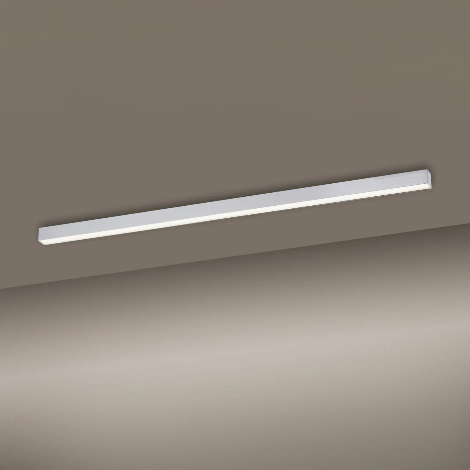 Lámpara LED de techo PURE Lines, 110 cm, plateada, CCT, control remoto
