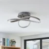 Lámpara LED de techo Saliha con formas modernas