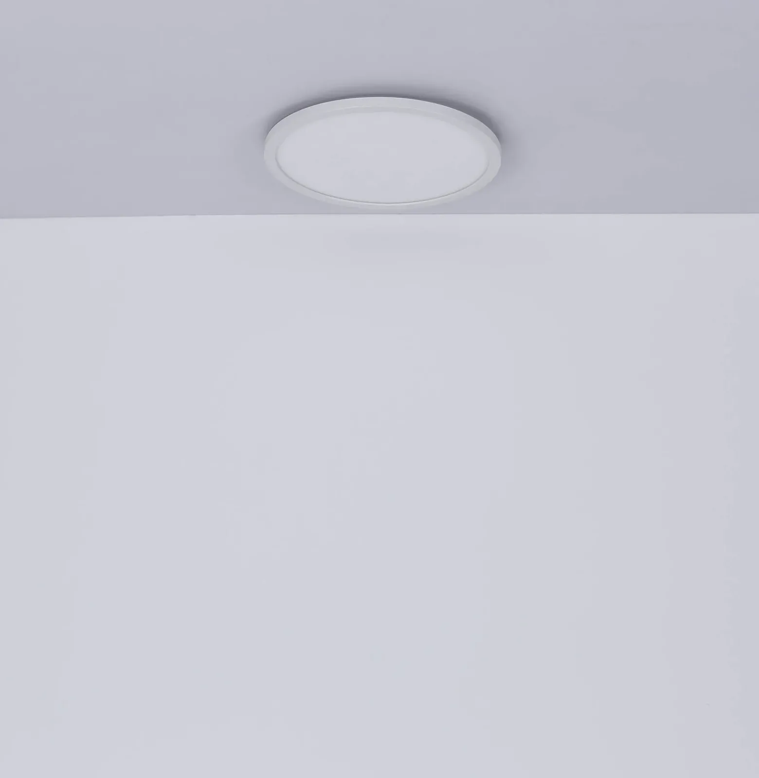 Lámpara LED de techo Sapana, blanca, Ø 42 cm, plástico, IP44