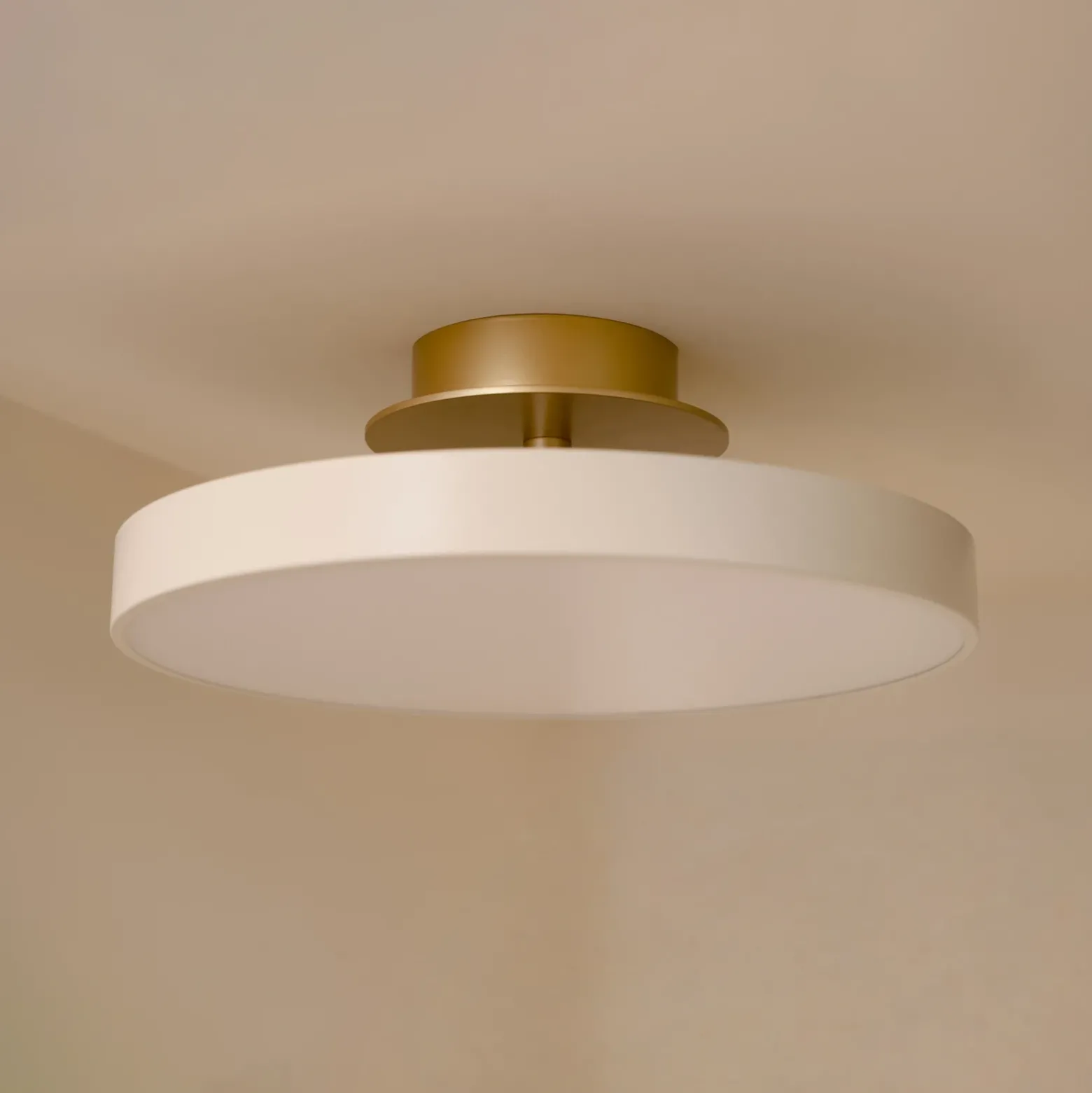 Lámpara LED de techo UMAGE Asteria UP PLUS, blanco perla, Ø 31 cm CCT