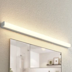 Lámpara LED para cuarto de baño Lindby Klea, 120 cm, cromo, metal, IP44