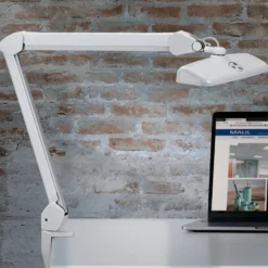 Lámpara LED para puesto de trabajo MAULintro, blanca, 52 cm, base con pinza