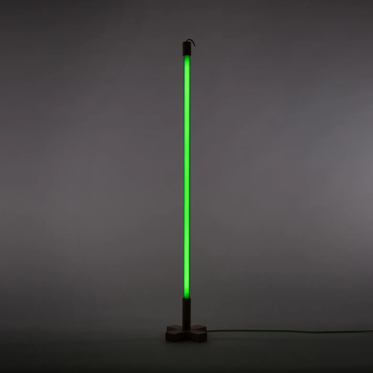 Lámpara LED SELETTI Linea, verde, detalles de madera, universal