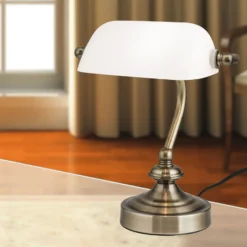 Lámpara mesa Zora estilo banquero, pantalla vidrio