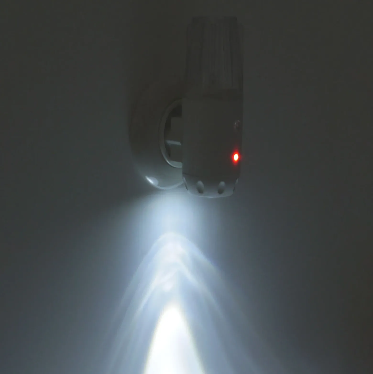 Lámpara nocturna LED multifunción 3 en 1