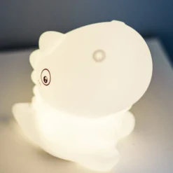 Lámpara nocturna LED recargable «Dino», blanca, altura 15 cm, RGB, táctil