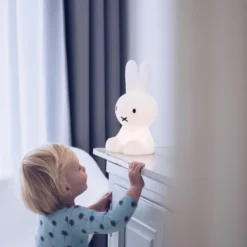 Lámpara recargable Mr Maria Miffy First Light, 30 cm