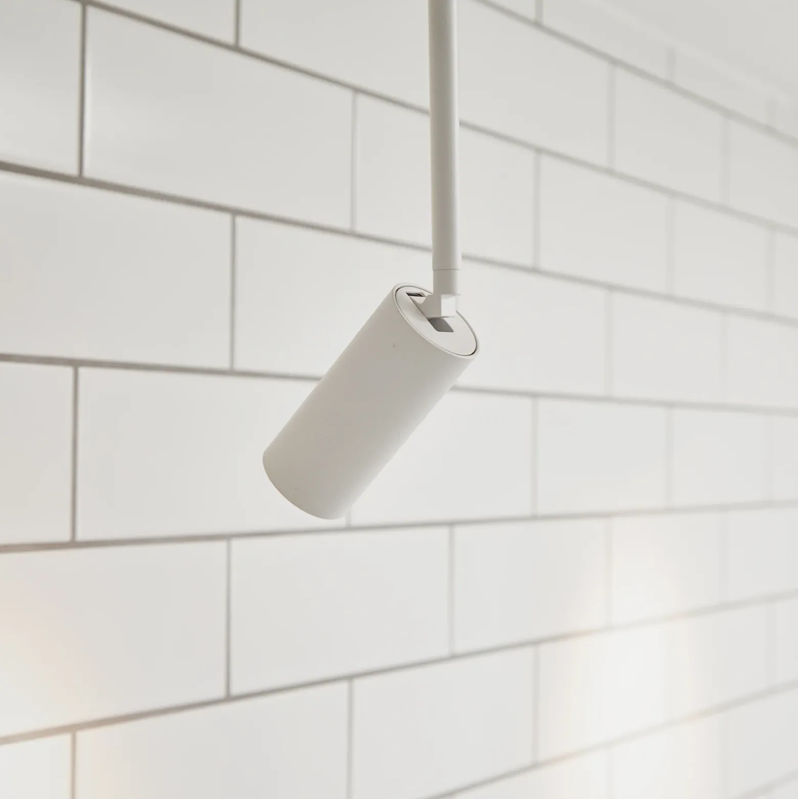 LOOM DESIGN Foco LED Iris, blanco, aluminio, Ø 4,5 cm