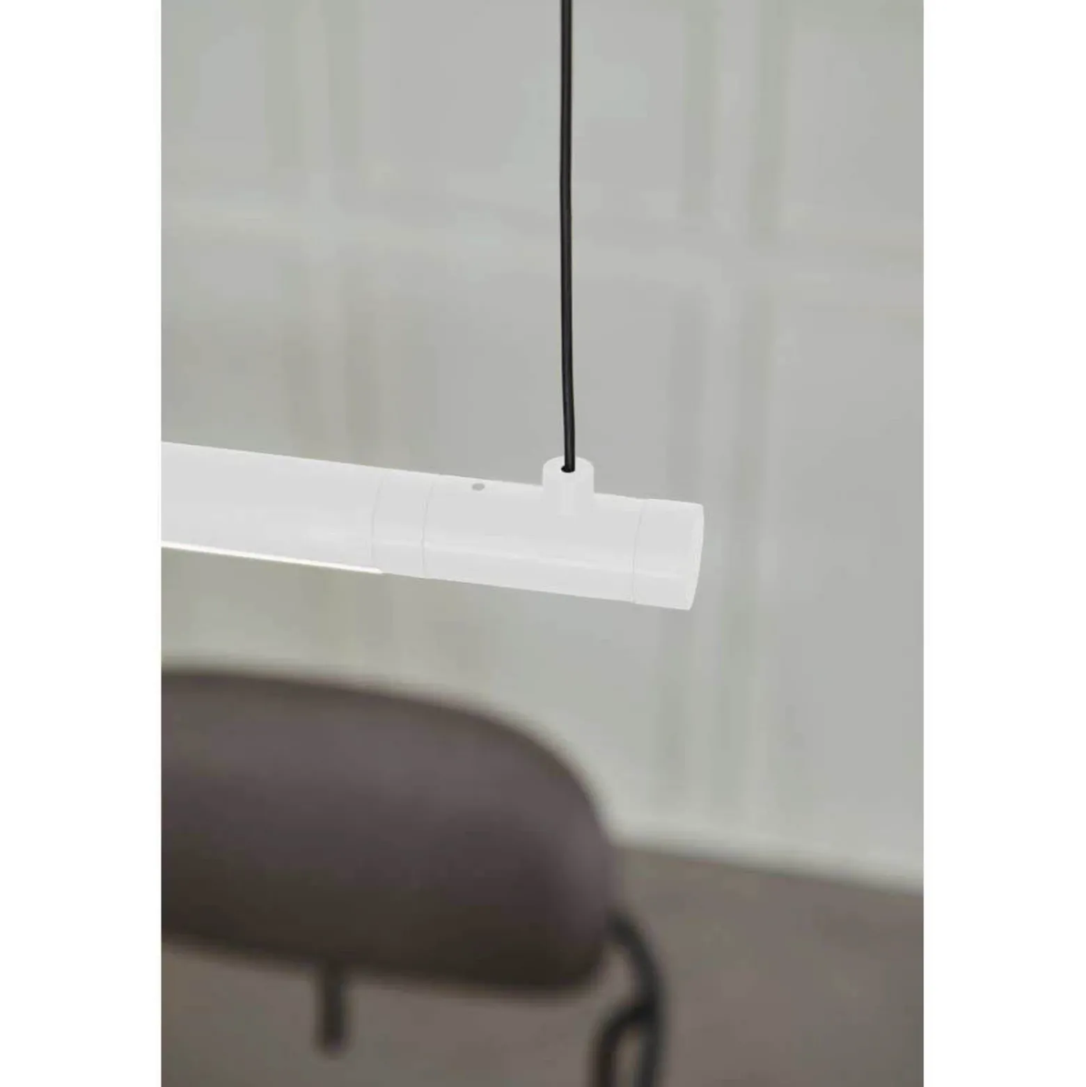 LOOM DESIGN Lámpara colgante LED Straw 200, blanca, aluminio