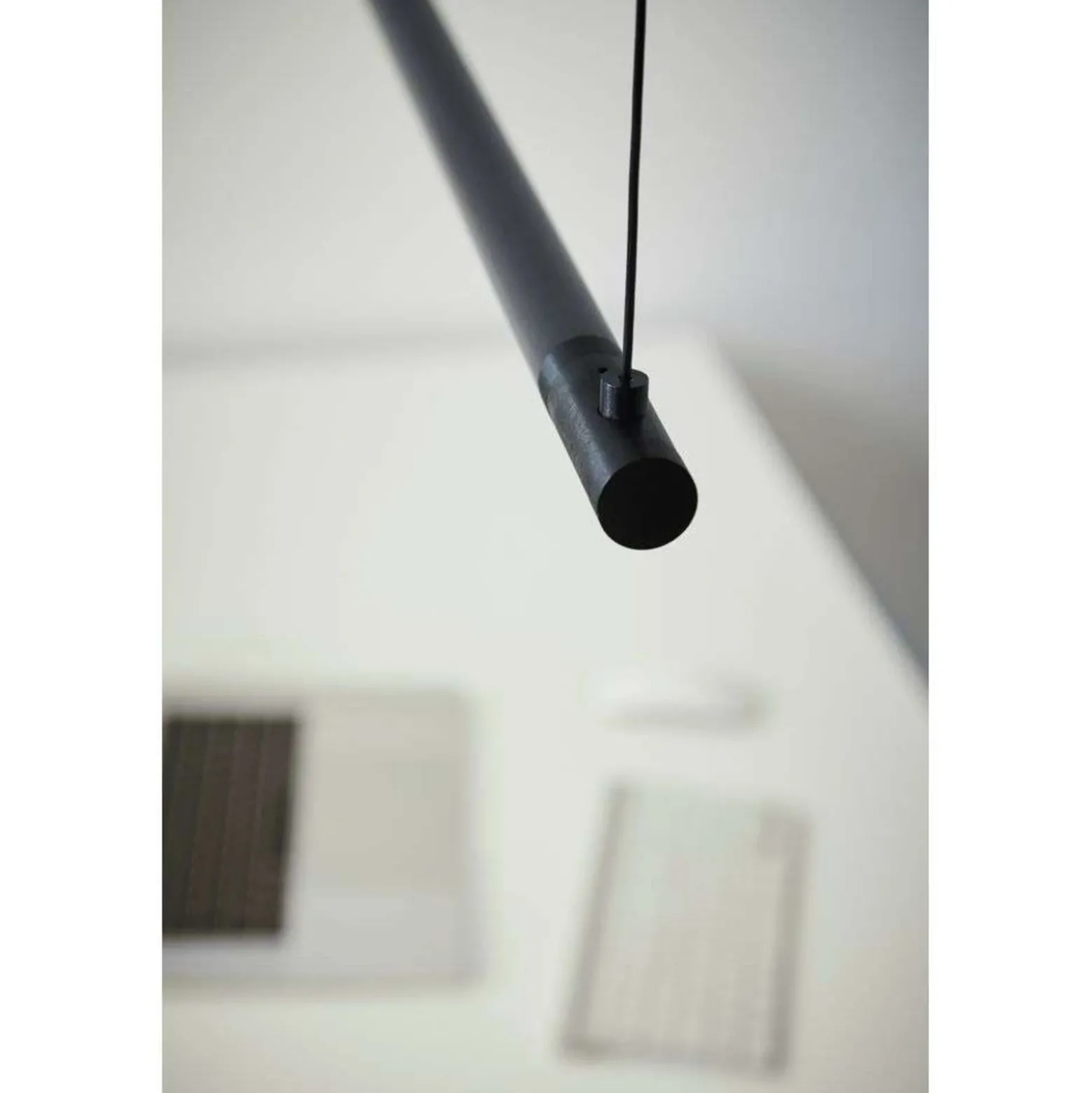 LOOM DESIGN lámpara colgante LED Straw 200, negro, aluminio