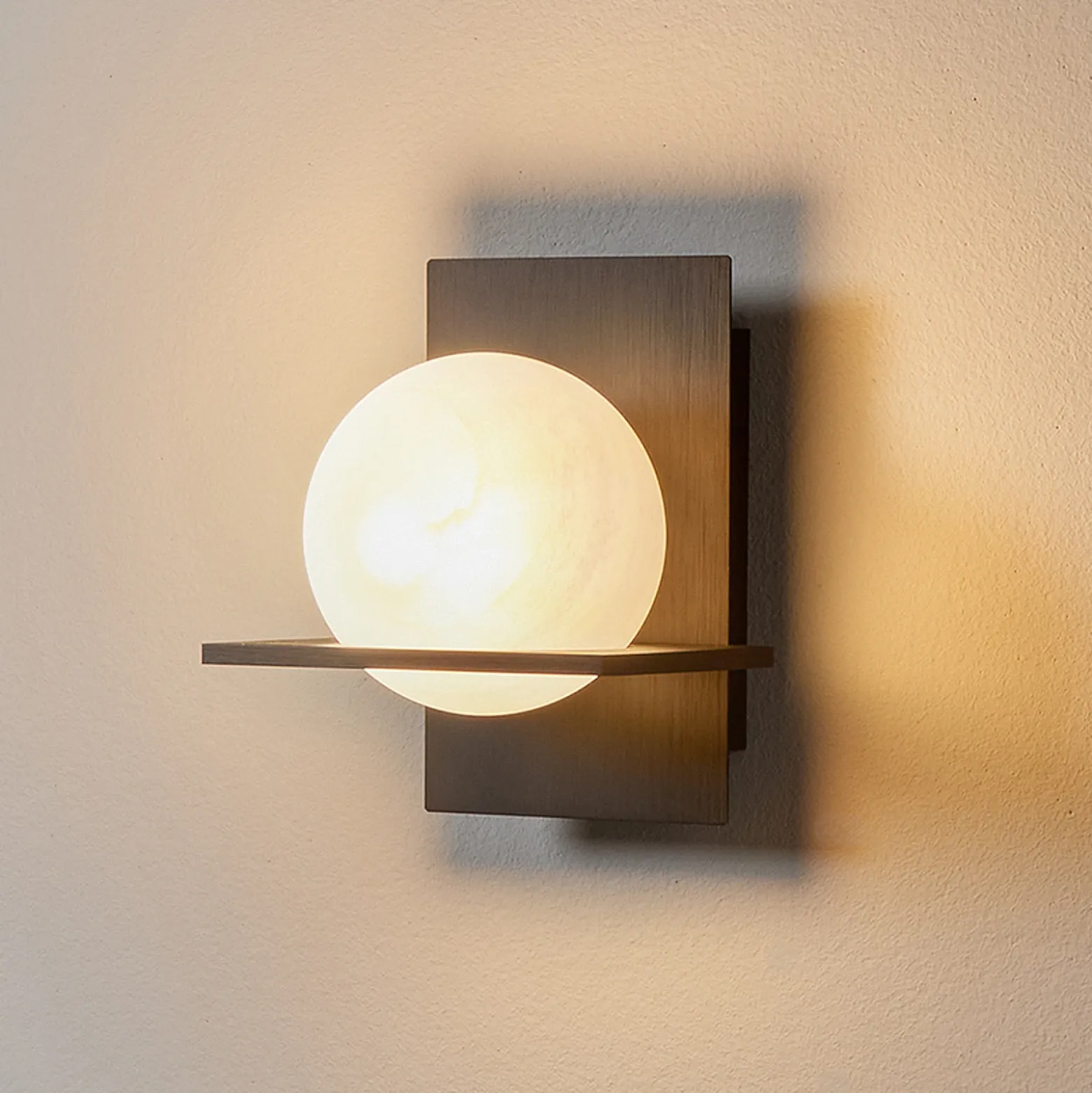 Lucande aplique de pared Kulka, 1 luz, negro, cristal, G9