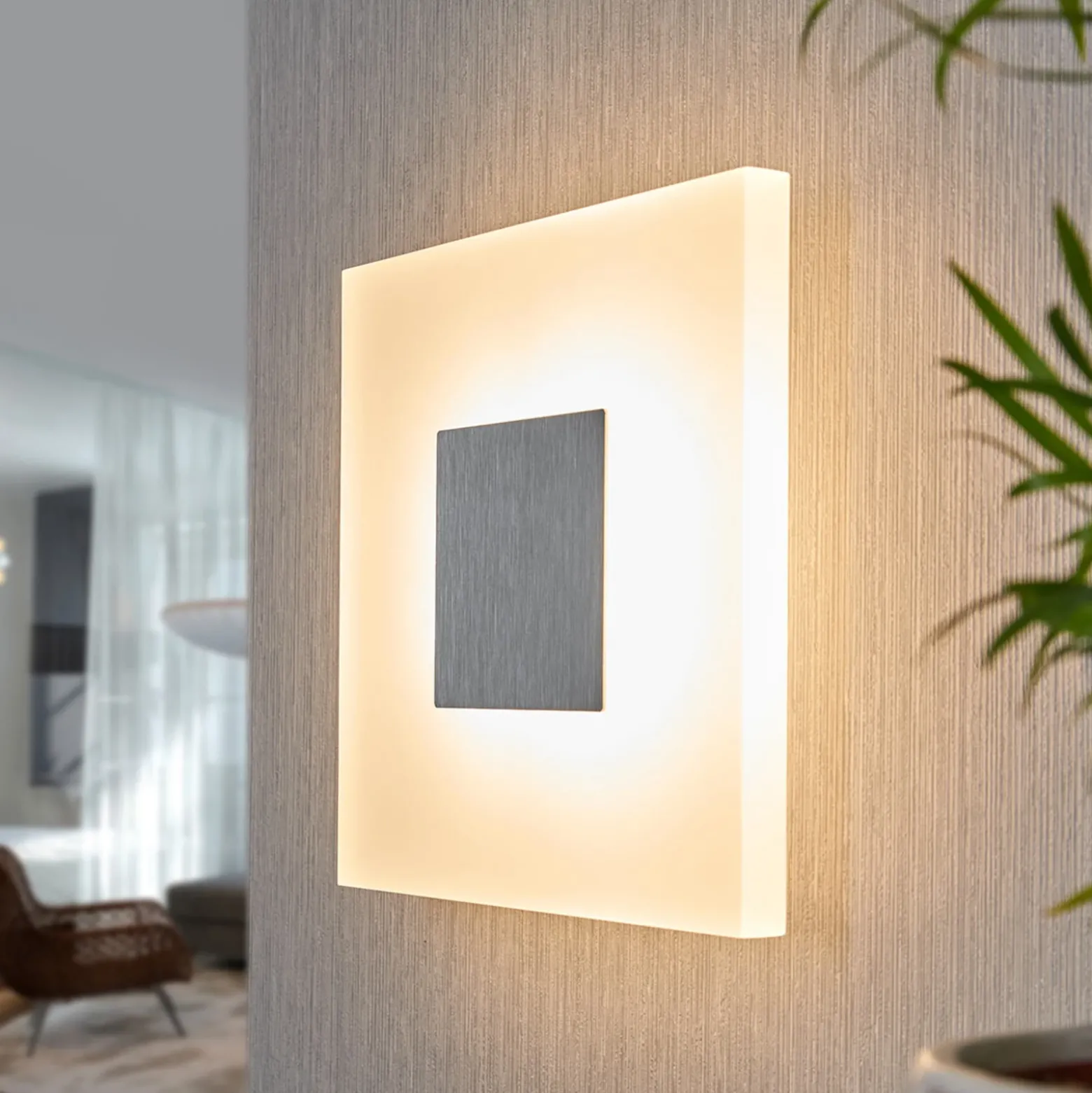 Lucande Aplique de pared LED Berlind, 26 cm, blanco, cristal, metal