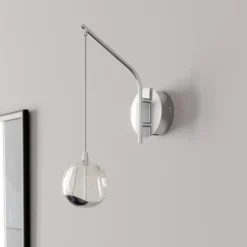 Lucande Aplique de pared LED Hayley, color cromo, cristal, altura 34 cm