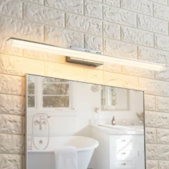 Lucande Aplique LED para baño Julie, 75cm, cromo, metal, IP44