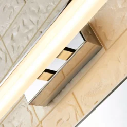 Lucande Aplique LED para baño Julie, 75cm, cromo, metal, IP44