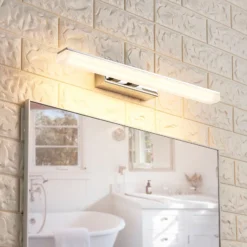 Lucande Aplique LED para baño Julie, 46cm, cromo, metal, IP44