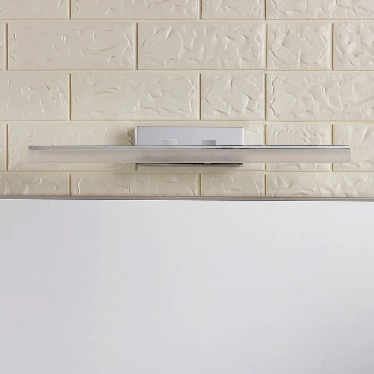 Lucande Aplique LED para baño Julie, 46cm, cromo, metal, IP44