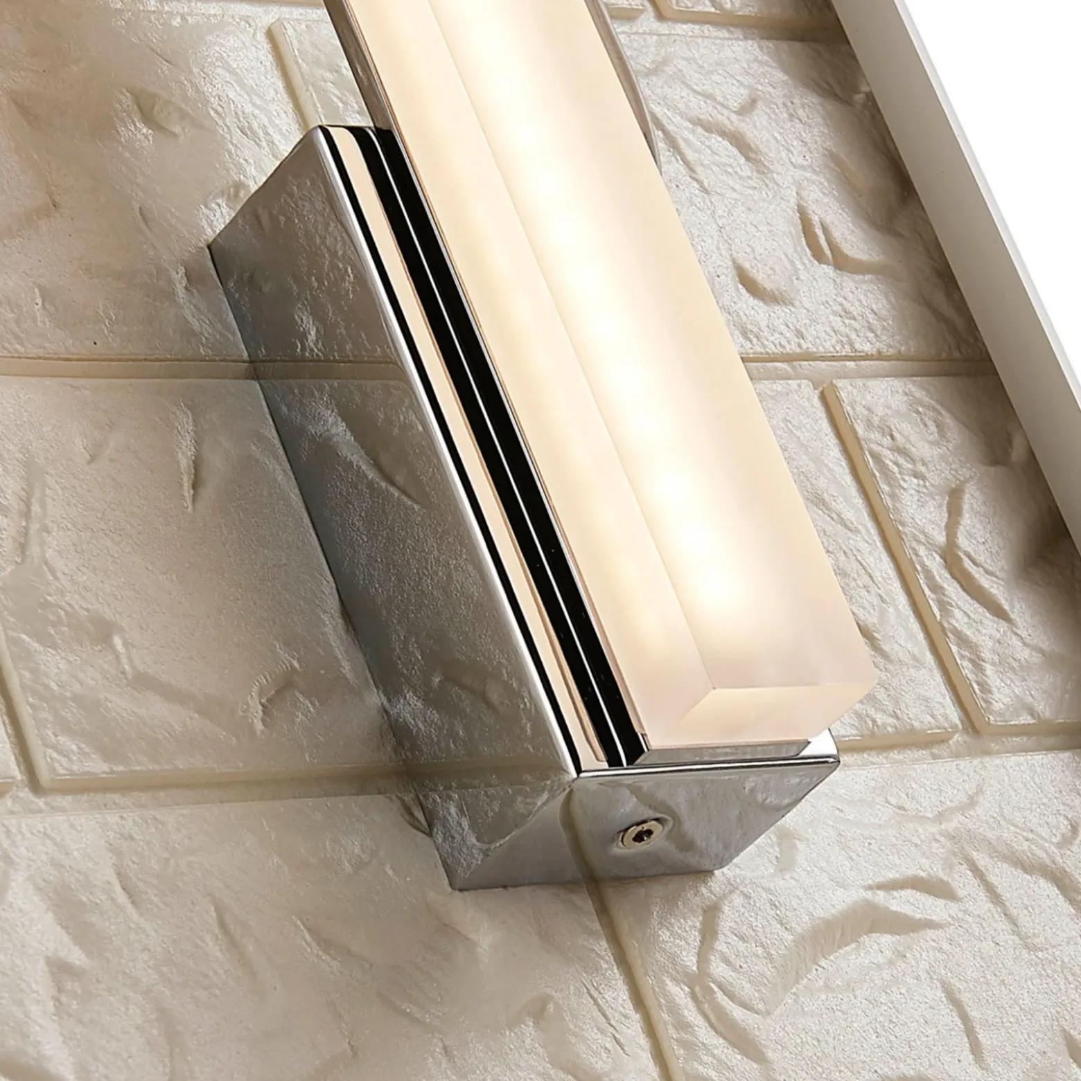 Lucande Aplique LED para baño Julie, 32 cm de altura, cromo, IP44