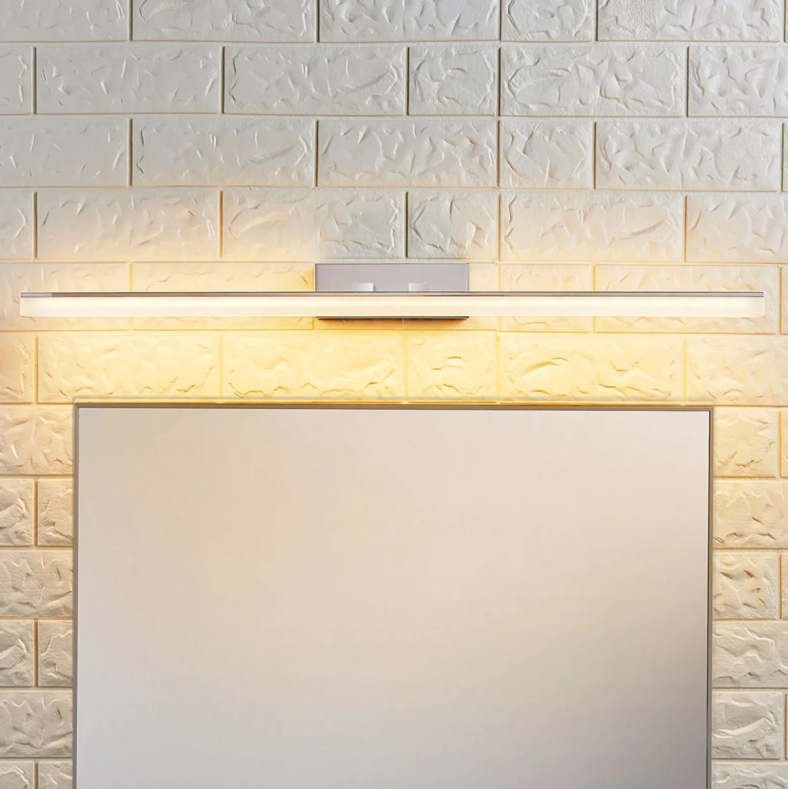 Lucande Aplique LED para baño Julie, 75cm, cromo, metal, IP44
