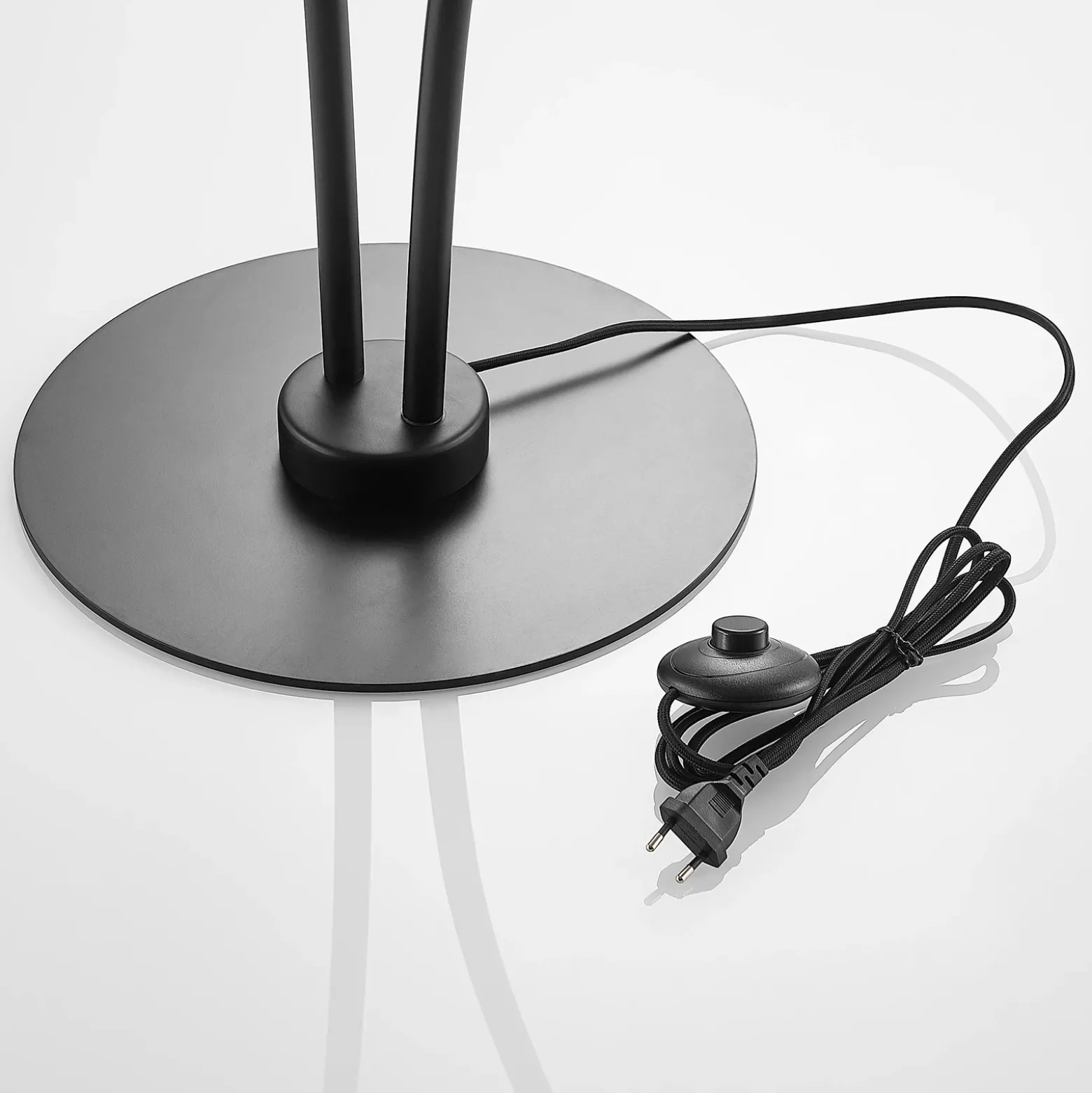 Lucande Dustian lámpara de pie, 2 luces