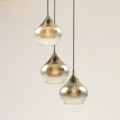 Lucande lámpara colgante Jarven, 3 luces, negro, cristal