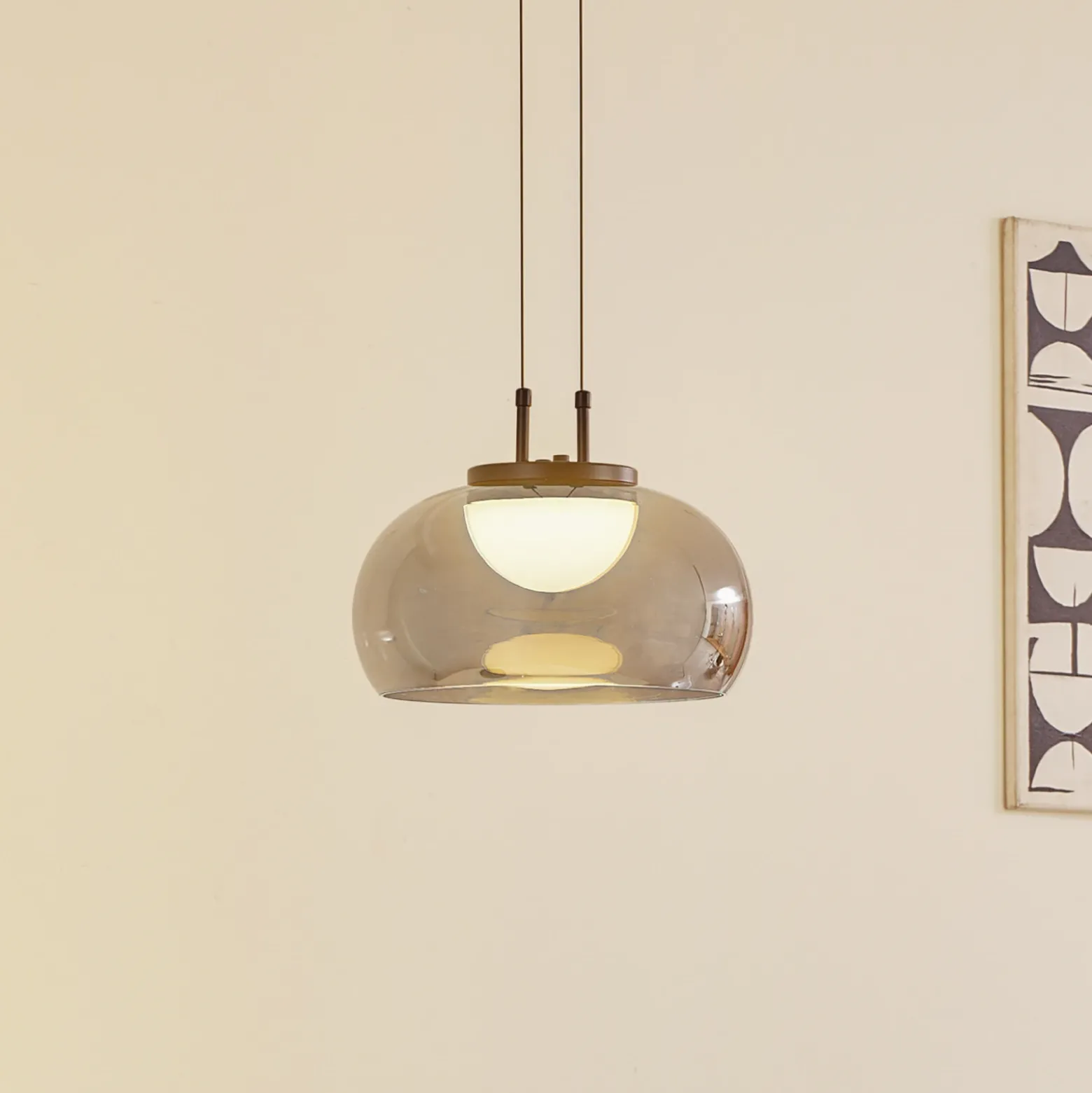 Lucande Lámpara colgante LED Dain, 1 luz, gris humo, cristal