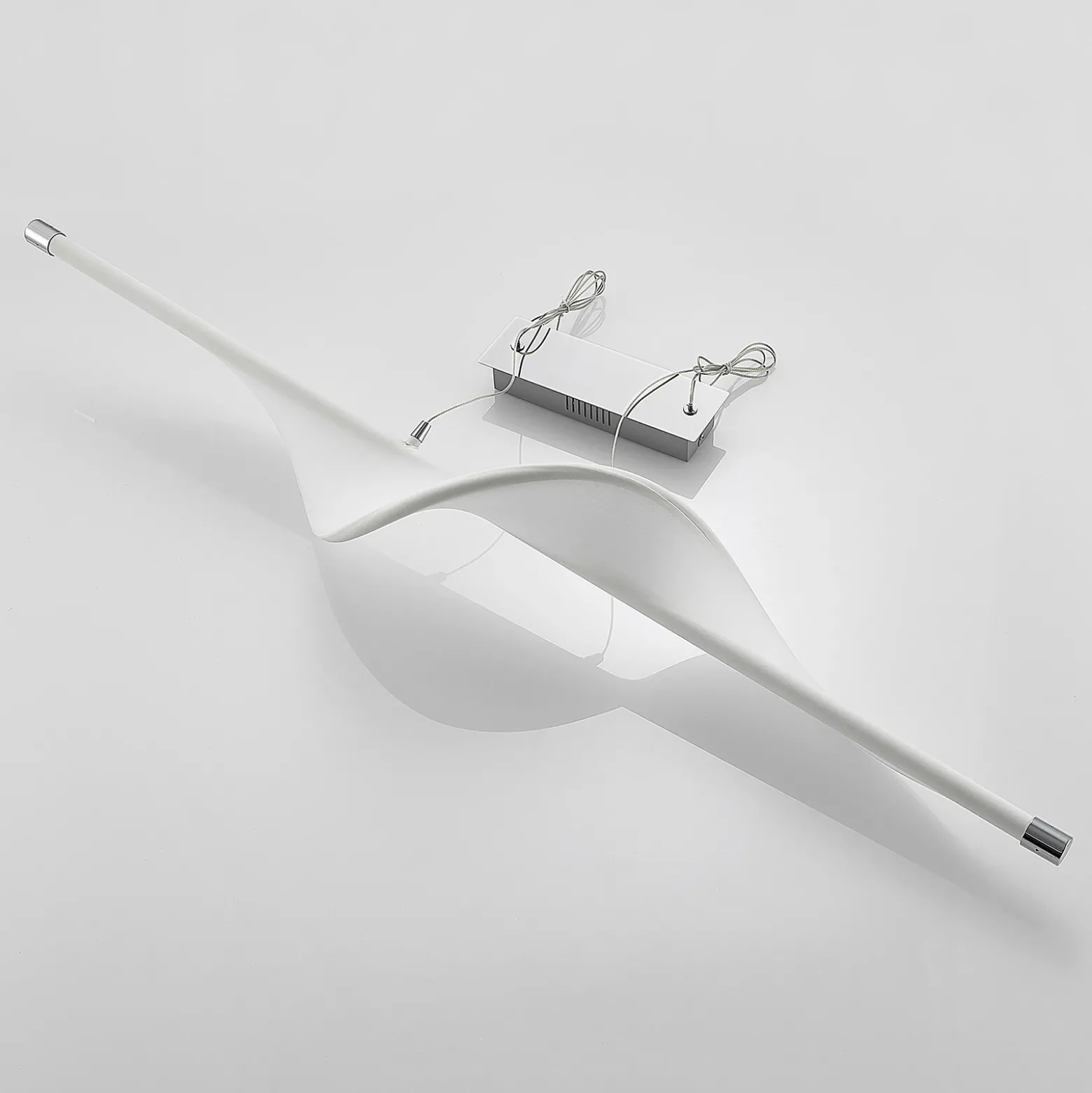 Lucande Lámpara colgante LED Edano, 122 cm, blanca, textil, atenuable