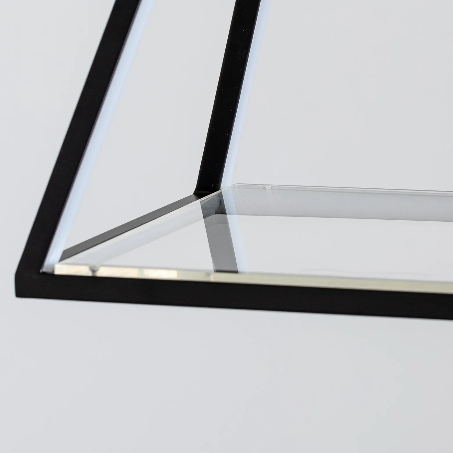 Lucande Lámpara colgante LED Mensola, negra, aluminio, 75 cm