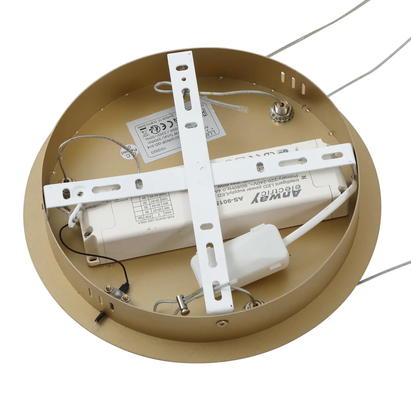 Lucande Lámpara colgante Smart LED Yonam, dorada, 1 luz, Tuya