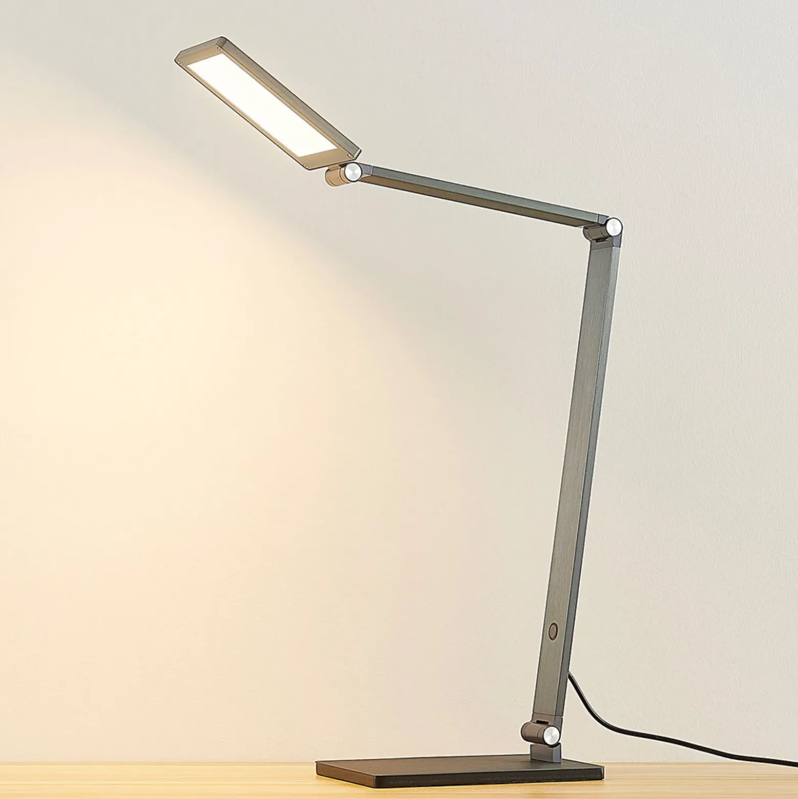 Lucande lámpara de mesa LED Mion, 41 cm, angular, atenuable