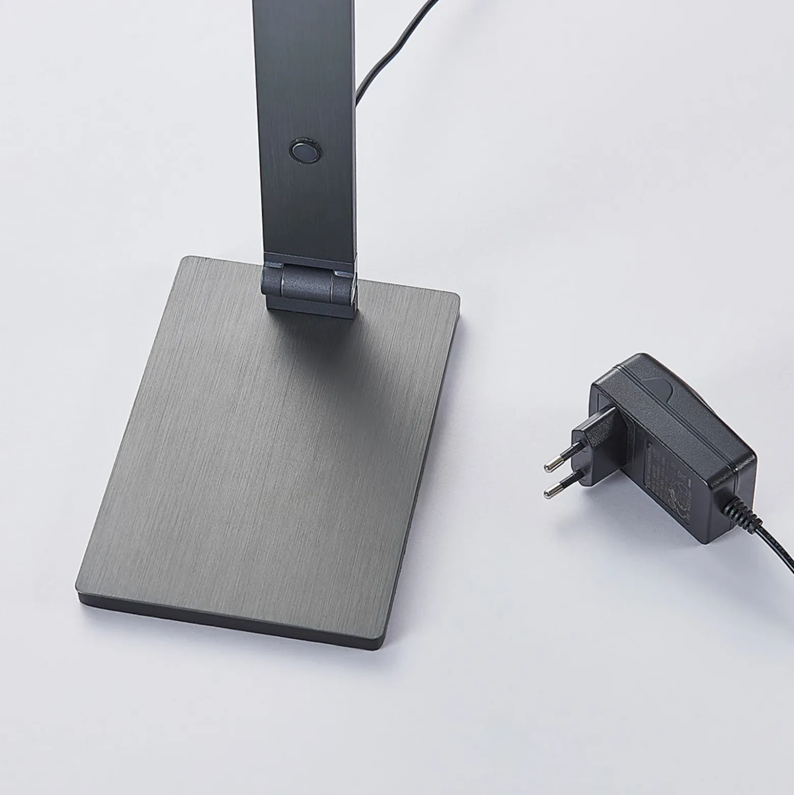 Lucande lámpara de mesa LED Mion, 41 cm, angular, atenuable