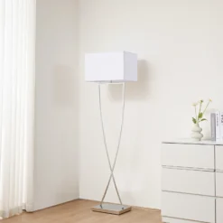 Lucande lámpara de pie Evaine, cromo/blanco, metal, 157 cm, E27